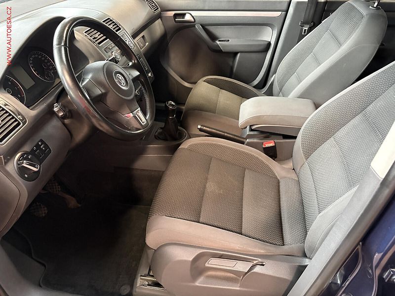 Volkswagen Touran (2014) 1.2 TSi, Comfortline, TZ - fotka 9 z 14