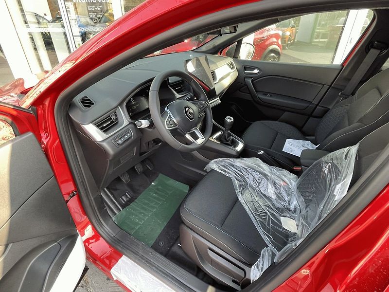 Renault Captur (2026) techno TCe 115 - fotka 7 z 7