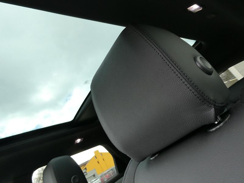 Land Rover Range Rover Evoque (2026) 2,0 Dynamic SE D165 aut.4x4 - fotka 11 z 39