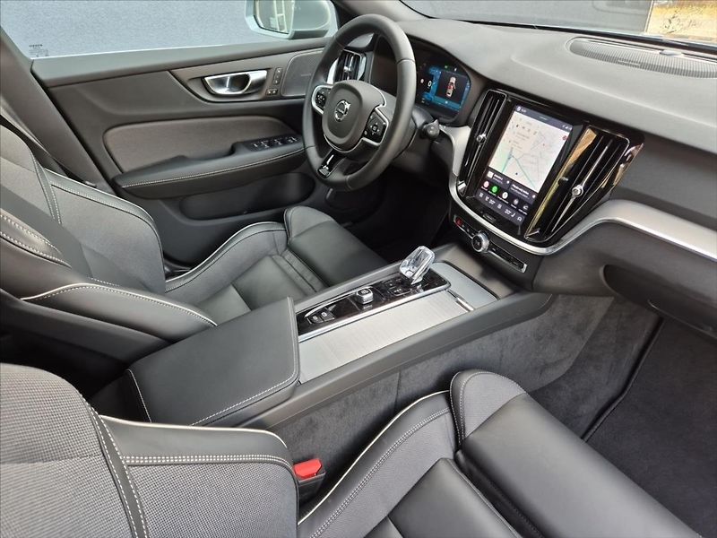 Volvo V60 2,0 B4 - fotka 14 z 19