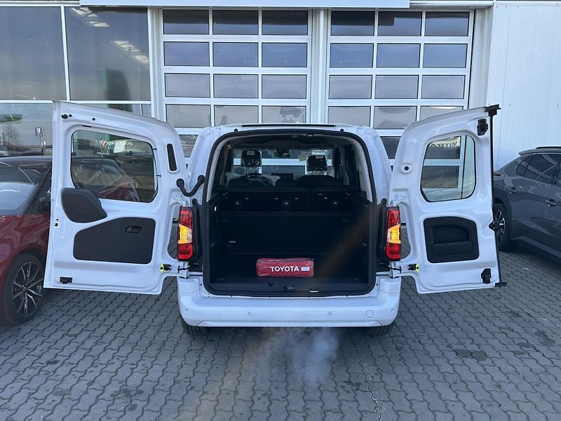 Toyota ProAce City Verso (2026) 1.5D - 6/MT - LONG BUSINESS - fotka 21 z 26