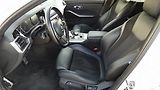 BMW Řada 3 330i xDrive M Sport - náhled 17