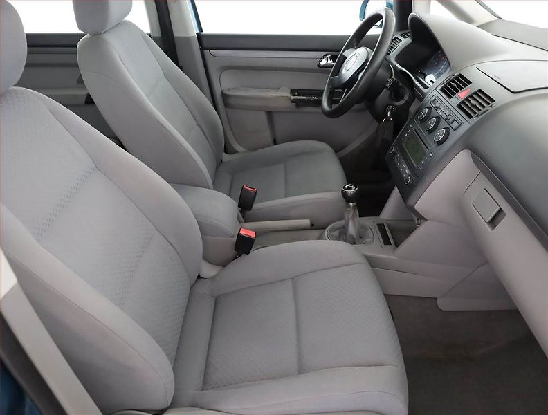 Volkswagen Touran (2003) 1.9 TDI, nová STK, Klima - fotka 7 z 13