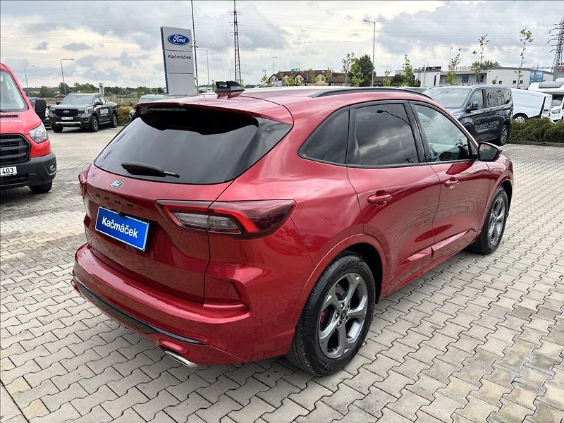 Ford Kuga 1,5 EcoBoost 111kW ST-Line X - fotka 5 z 40