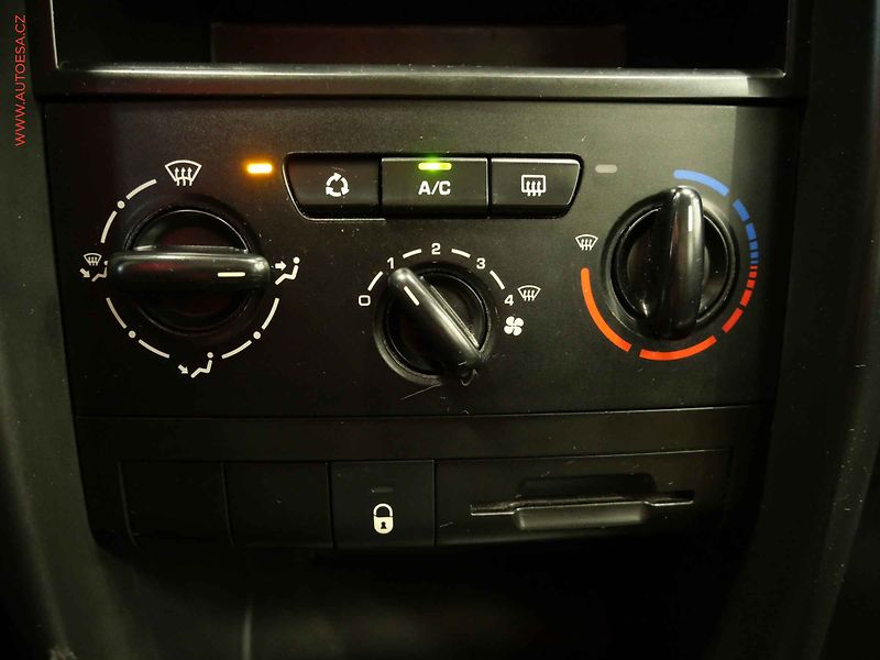 Peugeot 207 (2008) 1.6HDi, AC, STK8/28 - fotka 17 z 19