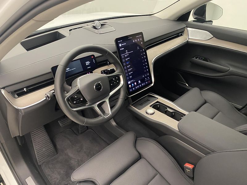Volvo EX90 PURE ELECTRIC TWIN ULTRA 7m - fotka 4 z 57