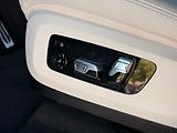 BMW X7 40d xDrive, B&W, Executive - náhled 21