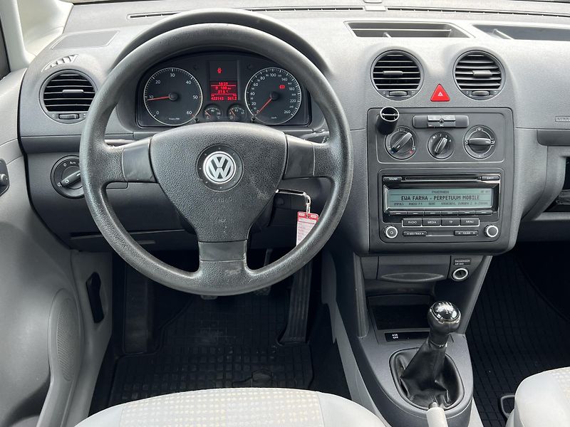 Volkswagen Caddy (2010) 1.9 TDI, Nová STK - fotka 17 z 32