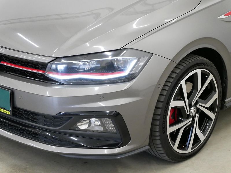 Volkswagen Polo - fotka 9 z 27