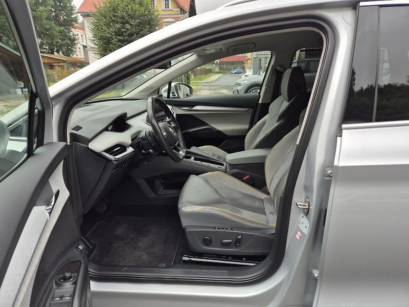 Škoda Enyaq ZAMLUVENO ! - fotka 11 z 42