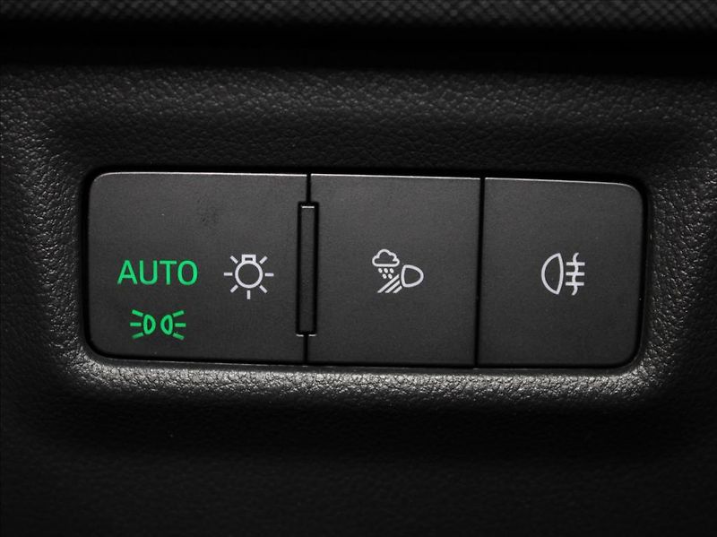Škoda Kodiaq 2,0 TDi 4x4 Sportline 2xSady K - fotka 19 z 26