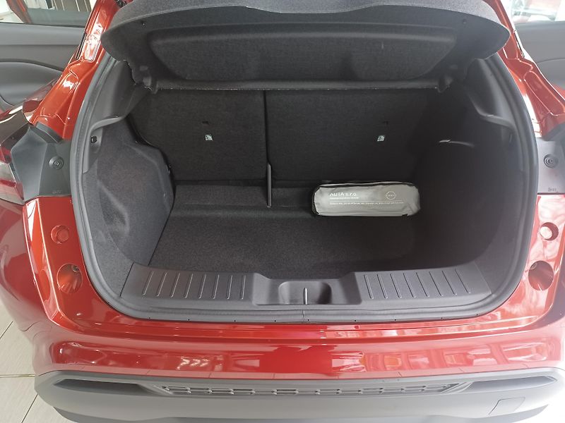Nissan Juke (2025) 1.0DIG-T 84kW ACENTA+COMFORT - fotka 16 z 16