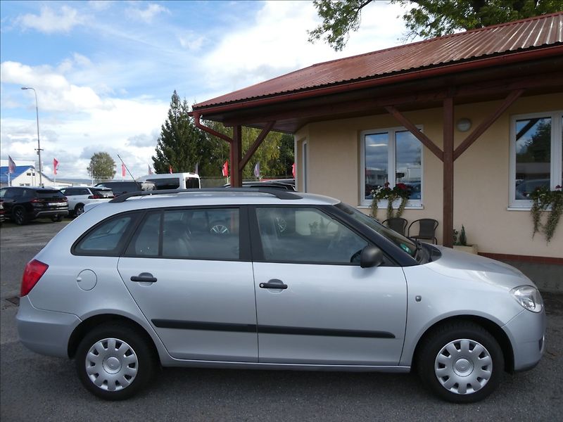 Škoda Fabia 1,4 16V 63kW závěs, serviska - fotka 10 z 41