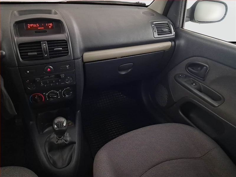 Renault Clio (2004) 1.5 dCi , po STK, Klima - fotka 8 z 16