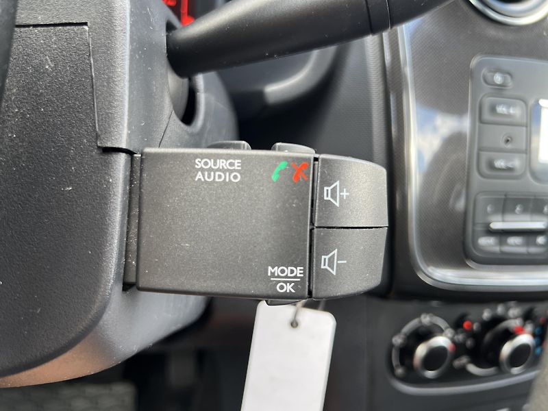 Dacia Logan MCV 1.0SCe KLIMA PŮVOD ČR - fotka 15 z 38
