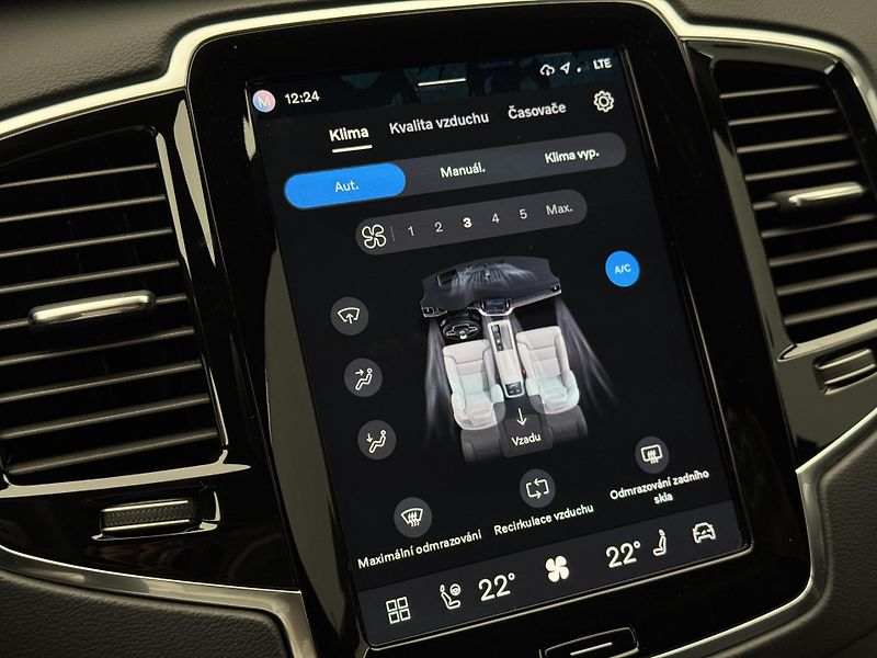 Volvo XC90 B5 AWD ULTIMATE AUT  - fotka 50 z 57