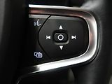 Volvo XC40 2,0 D4 AWD MOMENTUM CZ - náhled 19