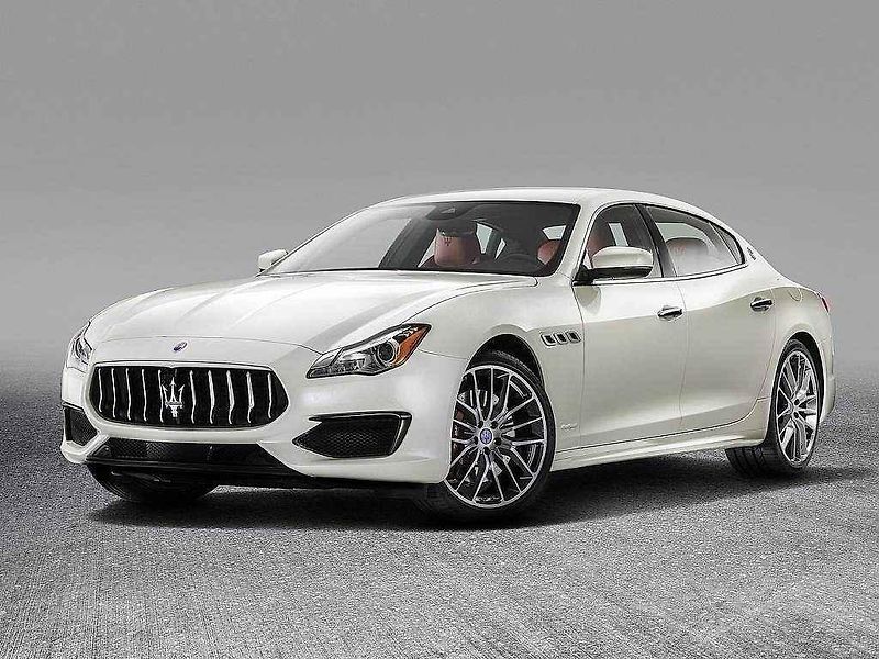 Maserati Quattroporte.