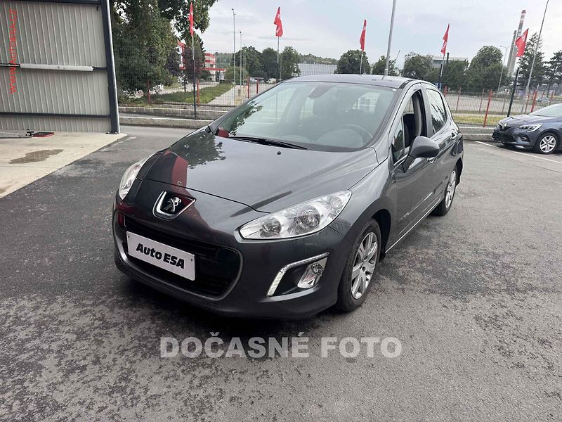 Peugeot 308 (2013) 1.6 HDI, 1.maj,ČR, servis - fotka 1 z 3