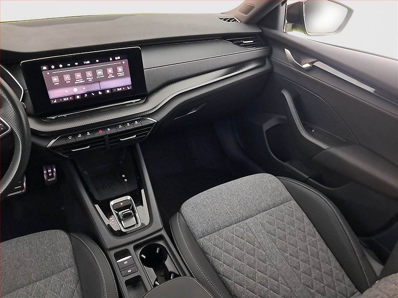 Škoda Octavia (2025) 2.0 TDI, Sportline - fotka 8 z 23