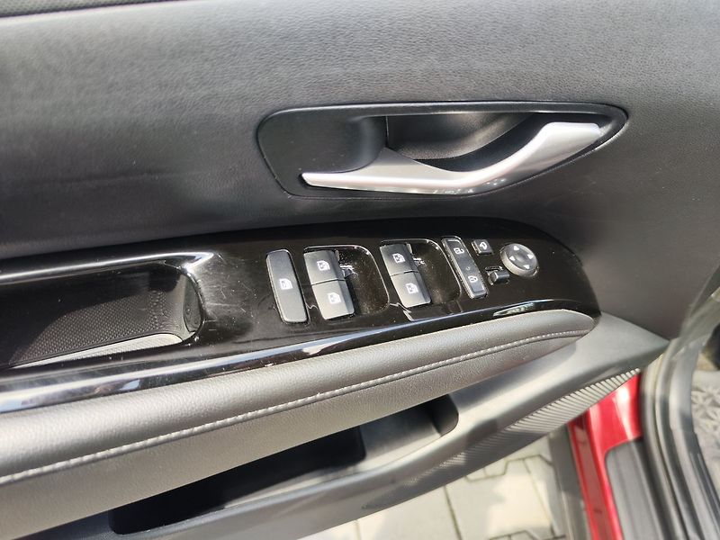 Hyundai Tucson 1.6 T-GDI/110kW Smart - fotka 29 z 33
