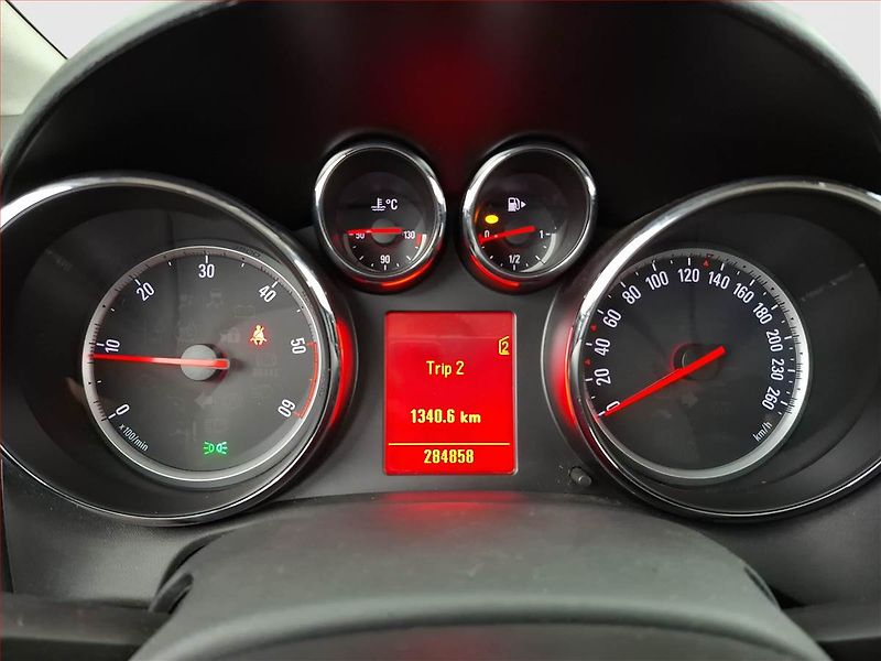 Opel Astra (2011) 1.7 CDTI, po STK - fotka 11 z 15