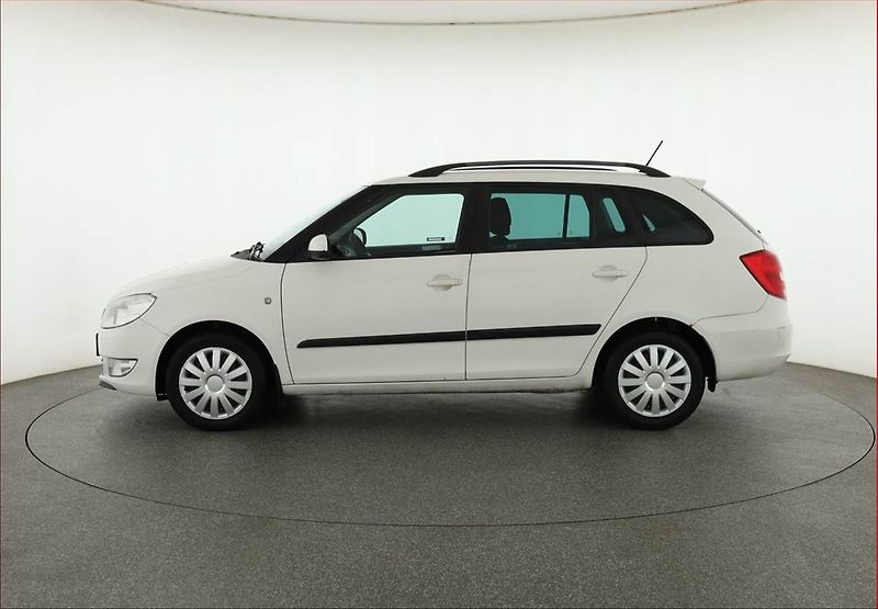 Škoda Fabia (2012) 1.2 TSI, po STK, udržované - fotka 3 z 12