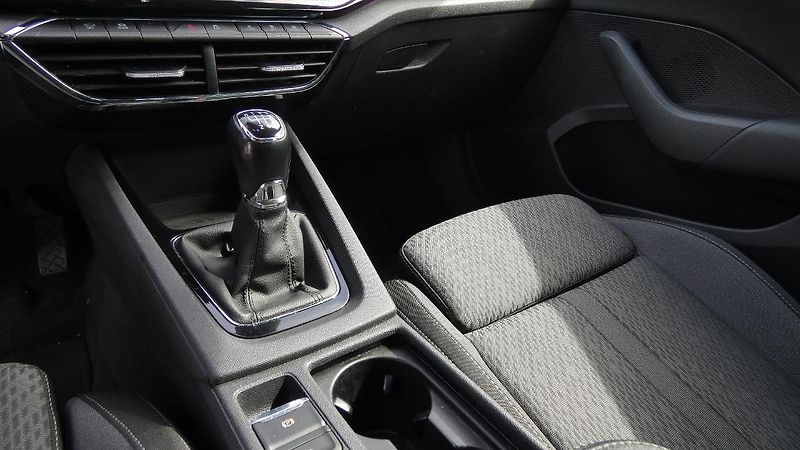 Škoda Octavia 2,0 TDI Style 110 kW - fotka 6 z 23
