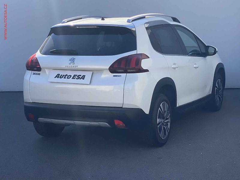 Peugeot 2008 (2017) PT, Allure, AT - fotka 4 z 16