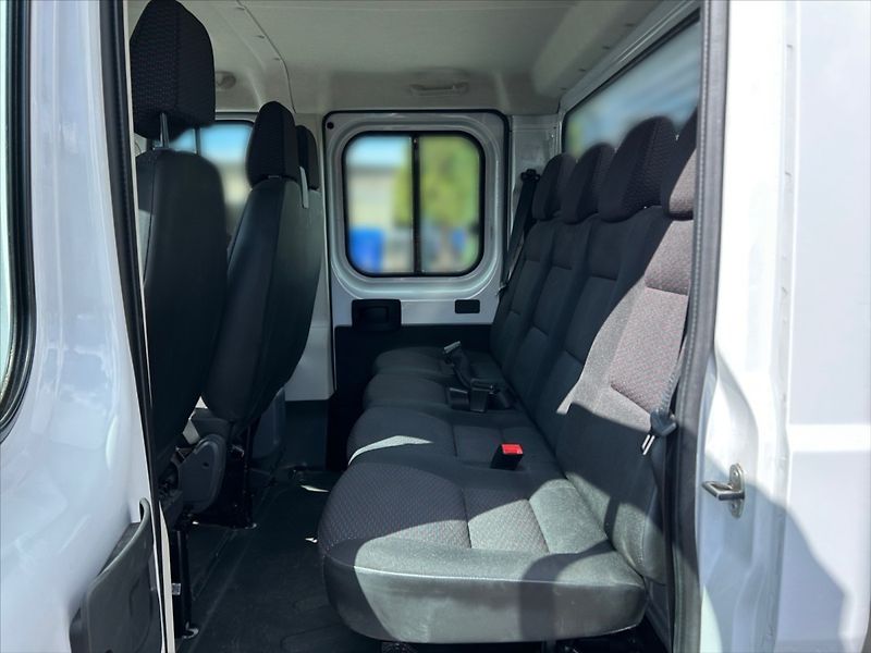 Peugeot Boxer 2,2 BHDI 165 4350 L4 - fotka 8 z 11