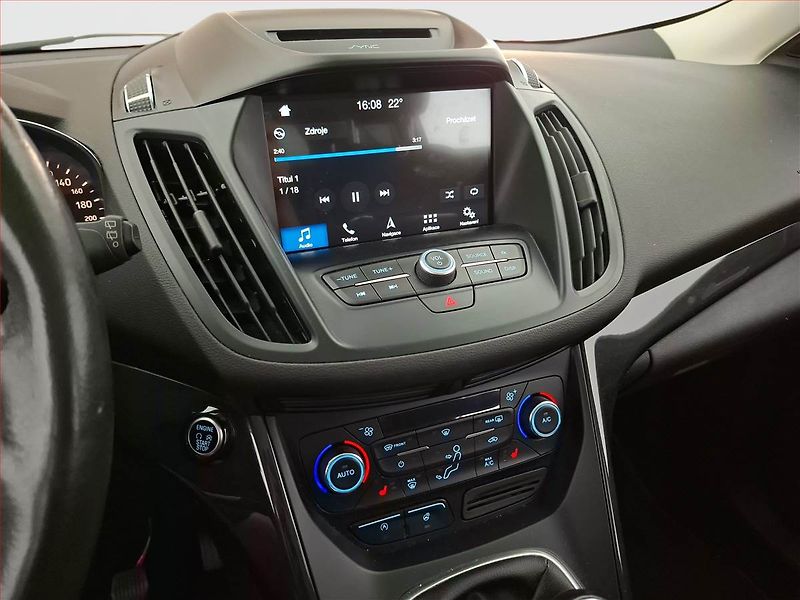 Ford Kuga (2018) 1.5 EcoBoost, Navi, Tempomat - fotka 12 z 20