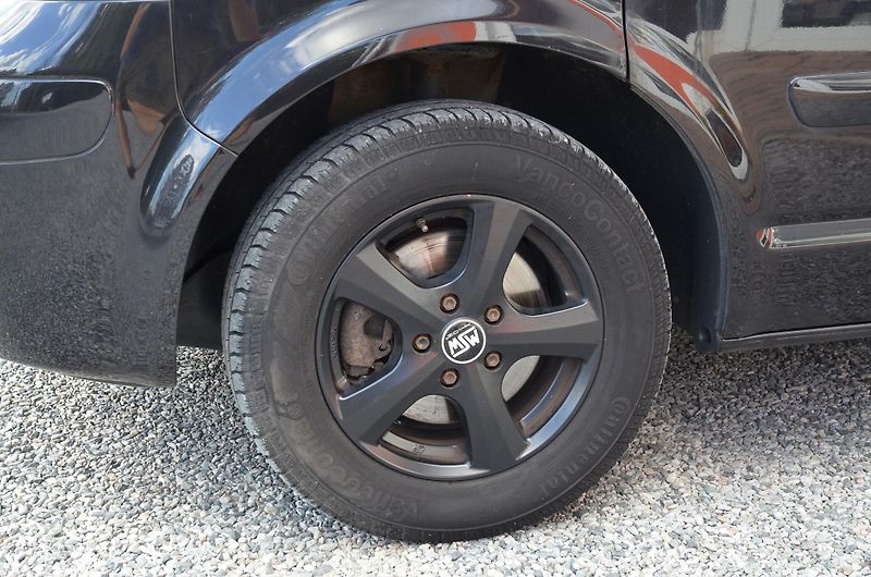 Volkswagen Multivan (2007) 2.5 TDi 128kW 4MOTION / TAŽNÉ - fotka 7 z 34