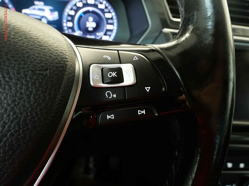 Volkswagen Tiguan (2016) 2.0 TDi 4x4, DSG, AC - fotka 16 z 23