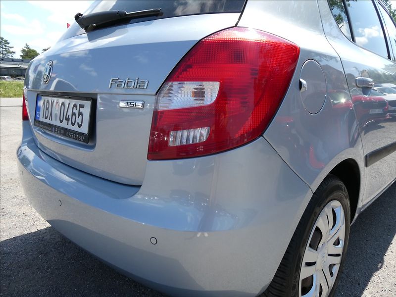 Škoda Fabia 1,2 Tsi 63kW SPORT,digi.klima - fotka 10 z 36