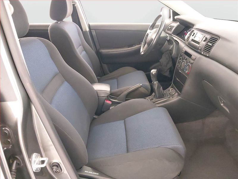 Toyota Corolla (2005) 1.4 D-4D, Serv.kniha, nová STK - fotka 9 z 18