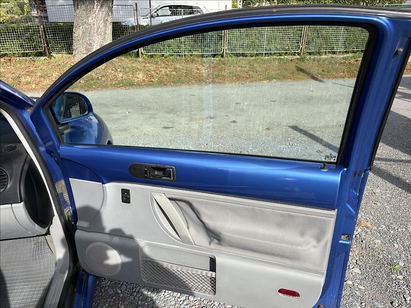 Volkswagen New Beetle 1,9 TDi 66 kW  Klima,VyhřSedad - fotka 19 z 32