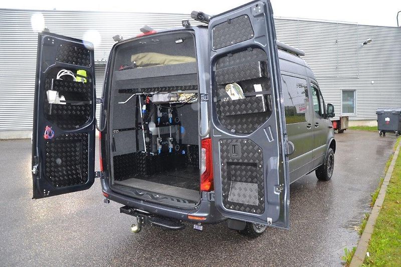 Mercedes-Benz Sprinter Sprinter 319  Camper V6 4x4 - fotka 25 z 86