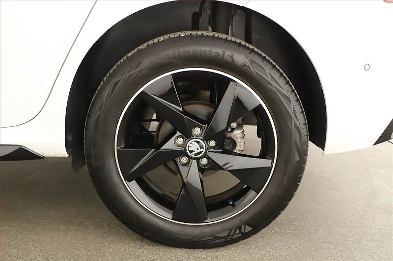 Škoda Kamiq (2020) Monte Carlo 1.5 TSI - fotka 13 z 21