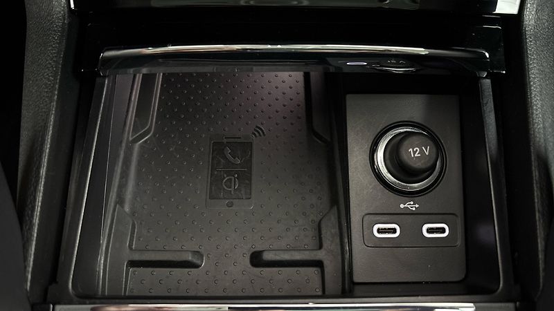 Škoda Karoq 2.0 TDI DSG 4x4 Style - fotka 23 z 29
