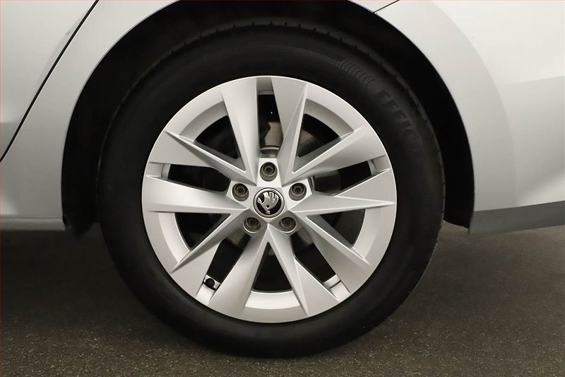 Škoda Octavia (2022) Style 2.0 TDI, ČR,1.maj, Navi - fotka 14 z 14