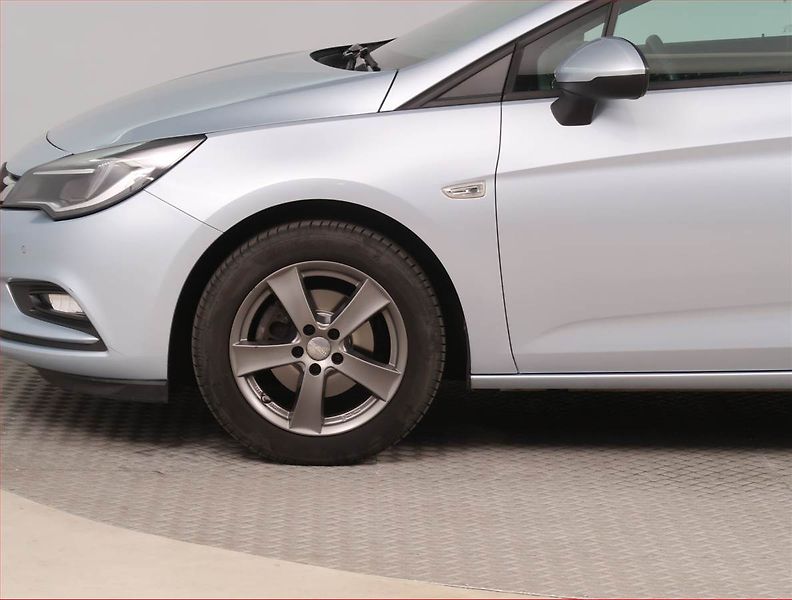 Opel Astra (2017) 1.4 T, Serv.kniha, Tempomat - fotka 14 z 15