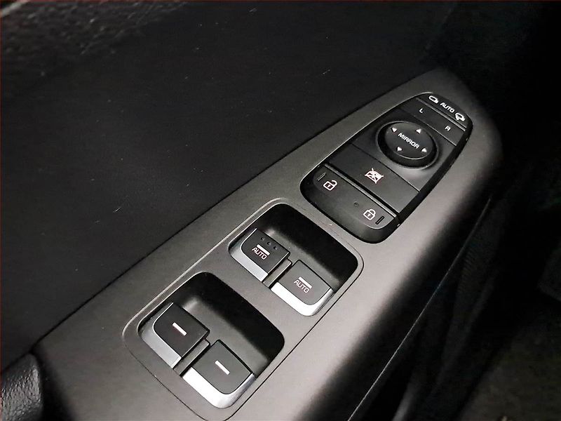 Kia Sportage (2021) 1.6 T-GDI, 4X4, Automat, ČR - fotka 19 z 22