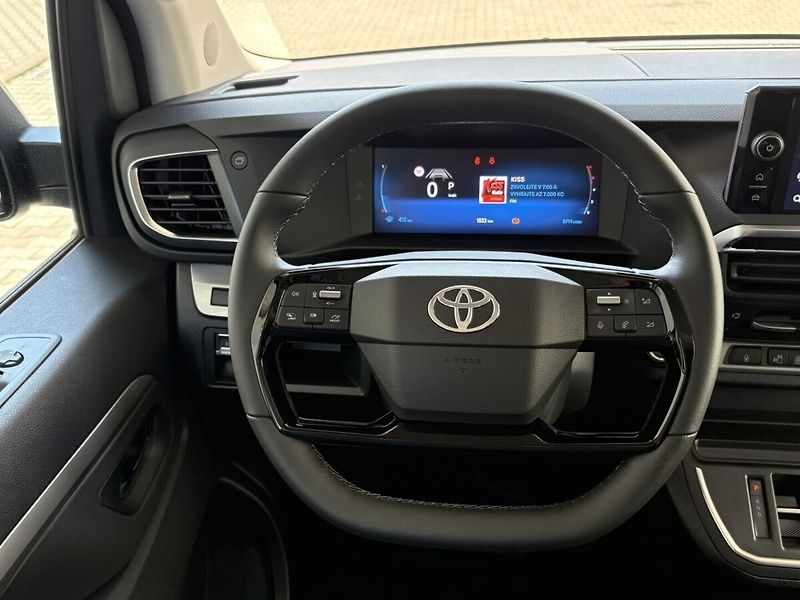 Toyota ProAce Verso 2,2 L1 AT8 7S VIP - fotka 18 z 37