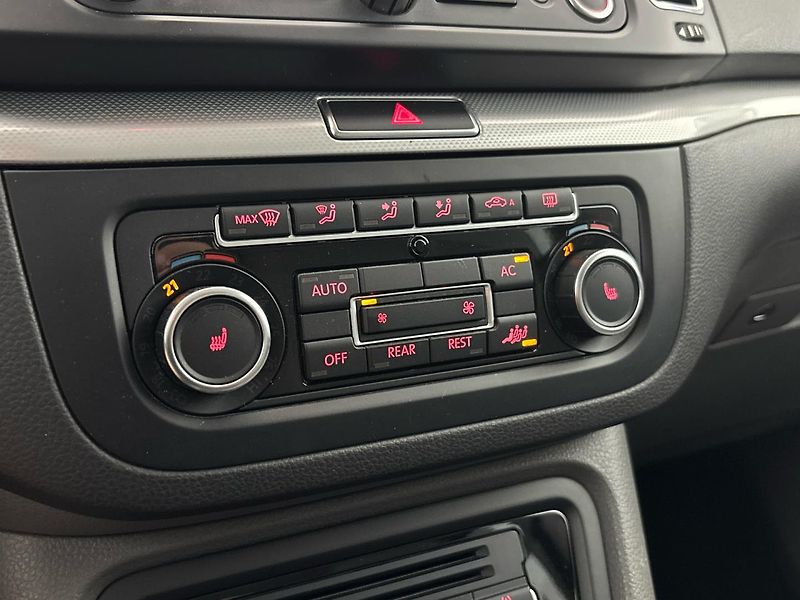 Volkswagen Sharan 7míst - fotka 19 z 26