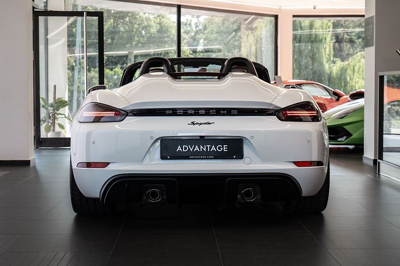 Porsche 718 718 Spyder PCCB/PPF/Záruka/Bos - fotka 3 z 23