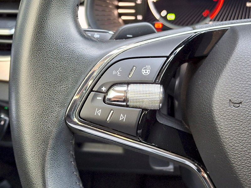 Škoda Kamiq (2022) Style DSG 1,0TSi 81kW - fotka 30 z 35