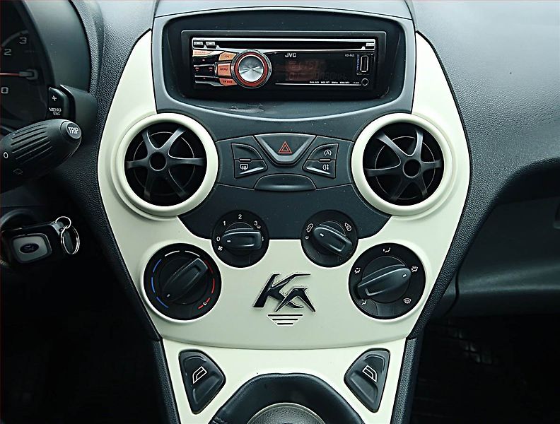 Ford Ka (2011) 1.2 i, po STK, udržované - fotka 12 z 15