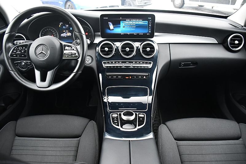 Mercedes-Benz Třídy C 200d PRAV. SERVIS MB 2xPNEU - fotka 22 z 55