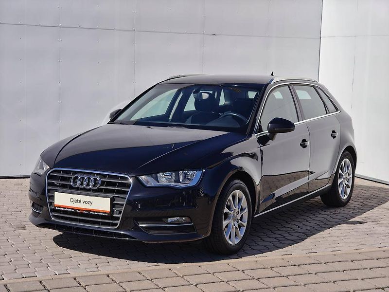 Audi A3 6MP 1,6TDI - fotka 1 z 22