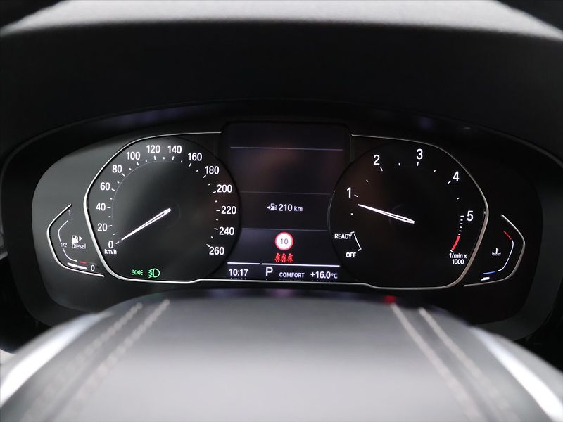 BMW Řada 5 2.0 D 140kW xDrive AT CZ - fotka 15 z 35